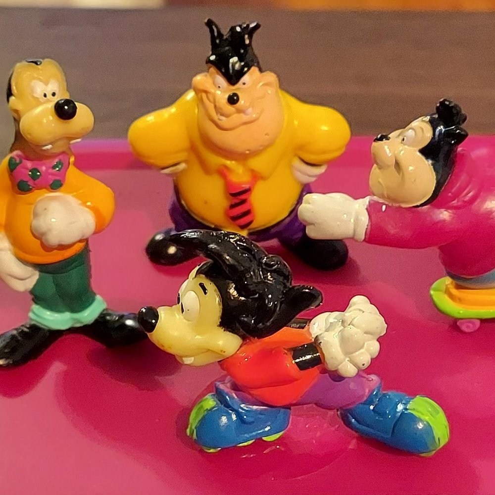 Vintage Kelloggs DISNEY GOOF TROOP mini PVC FIGURES